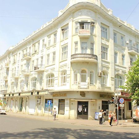 Darkmen Hotel Odessa โอเดสซา ภายนอก รูปภาพ