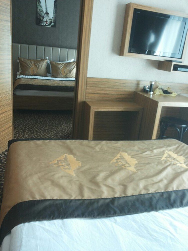 Darkmen Hotel Odessa โอเดสซา ภายนอก รูปภาพ