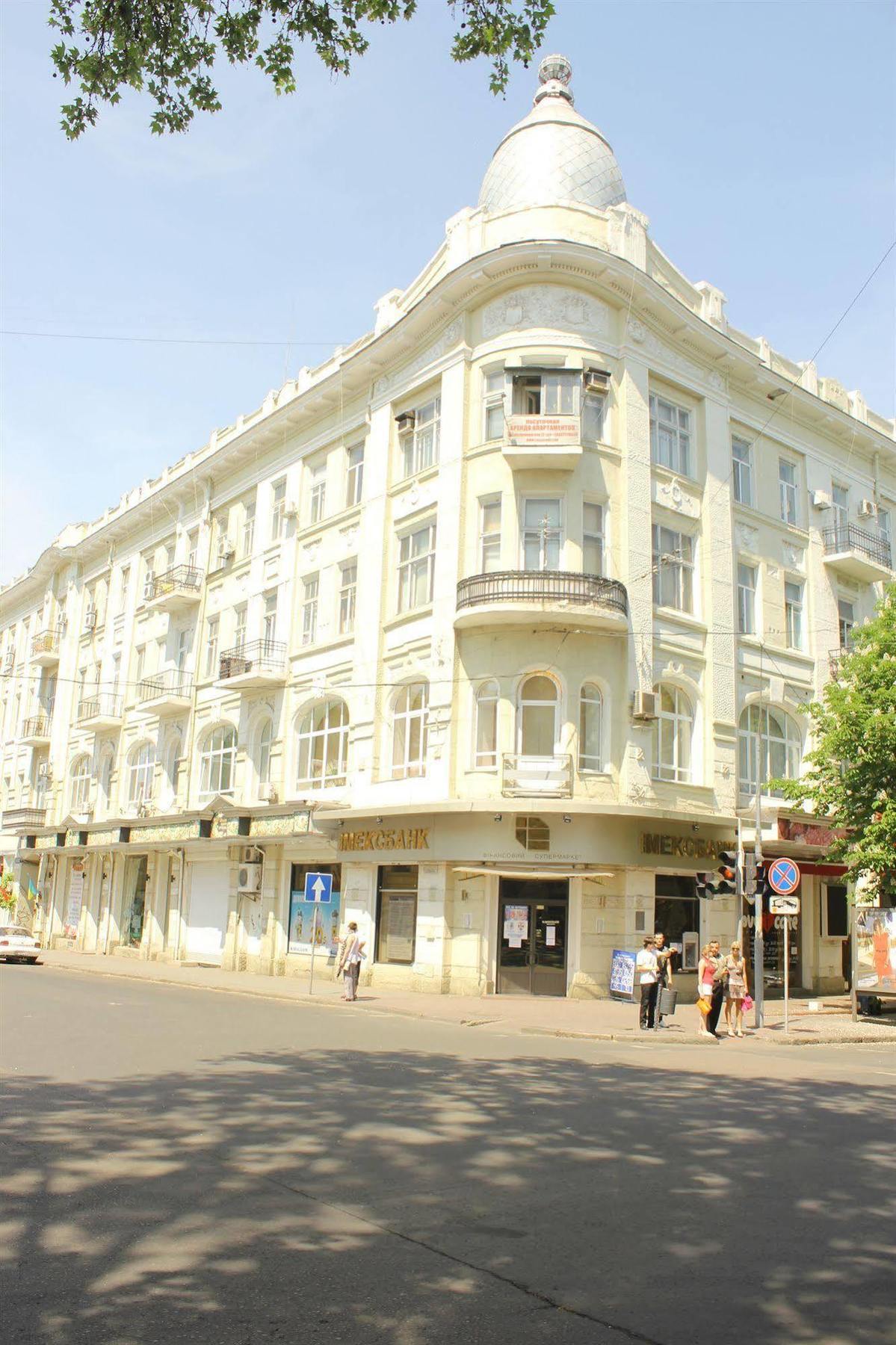 Darkmen Hotel Odessa โอเดสซา ภายนอก รูปภาพ